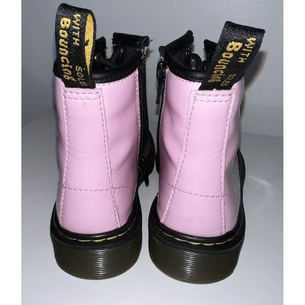 (b1/6)Dr. Martens 1460 Pink Patent Lace Up Combat Boots   Girls Size 12